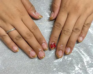 ネイル VIERU 🌈🎀💖のネイルデザイン