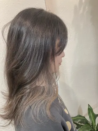ロング 池岡 洋子のヘアスタイル