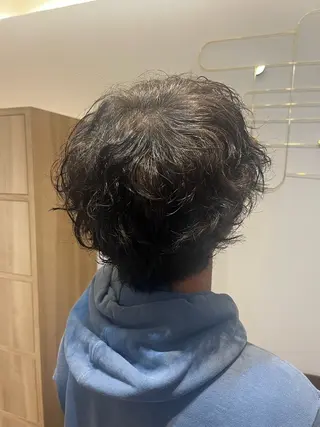 パーマ メンズ 臺 佳連のヘアスタイル