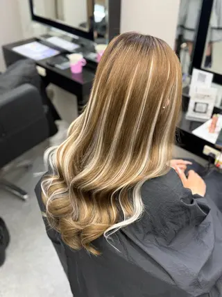 ロング 𝙃𝘼𝙍𝙐🎀 韓国×エクステのヘアスタイル