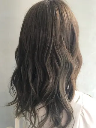 カラー Renai Sakiのヘアスタイル