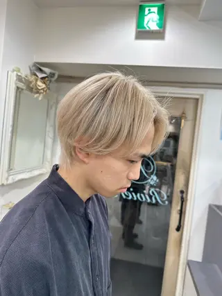 ショート ネイル ミルクティーベージュ /三村克彦のヘアスタイル