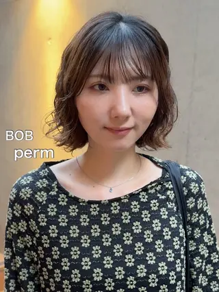 ショート カラー パーマ 大橋 芽衣のヘアスタイル