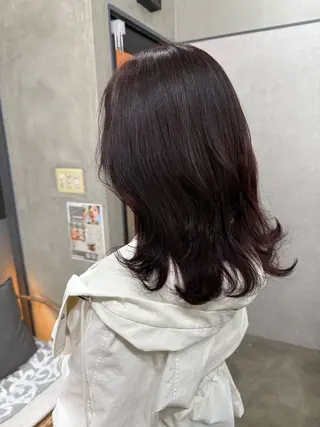セミロング カラー AIRI layer cut hairのヘアスタイル