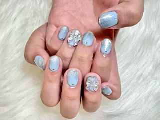 ネイル ill nail所属・💜ill nail 🩵のネイルデザイン