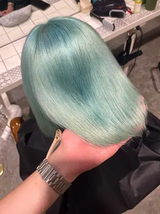 ショート カラー 高島 凜のヘアスタイル