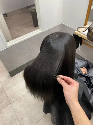 ロング 縮毛矯正×ブリーチ 西 太志のヘアスタイル