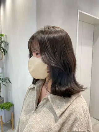 ミディアム 表参道ミディアム レイヤー山岸季生のヘアスタイル