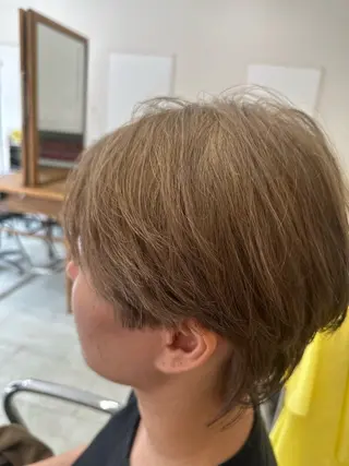 カラー 長谷川 誠志のヘアスタイル