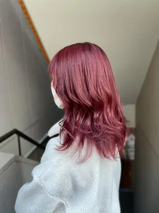 ミディアム カラー パーマ ヘアアレンジ メンズ キッズ ネイル マツエク・マツパ 切りっぱなしヘアボブ ミディアムヘアRYOのヘアスタイル