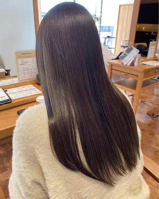 ロング カラー 平山 愛理のヘアスタイル
