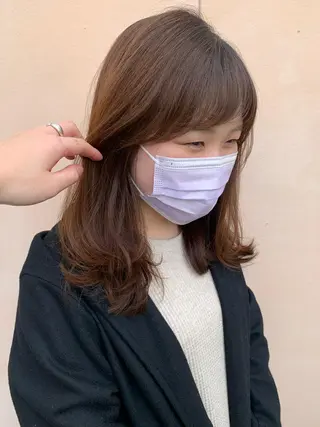 セミロング yui .のヘアスタイル