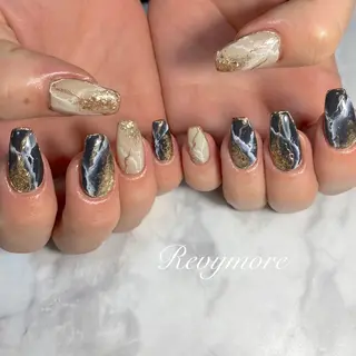 ミディアム ネイル nail salon Revymoreのネイルデザイン