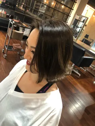 ミディアム カラー 吉本 yoshimotoのヘアスタイル