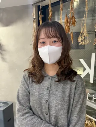 セミロング パーマ ウルフ レイヤー パーマ🪐MANAのヘアスタイル