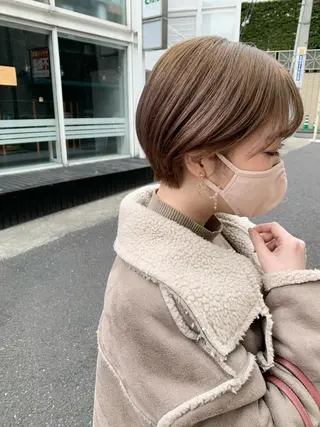ショート カラー 艶ハイトーン/ヘア アレンジAYAKAのヘアスタイル