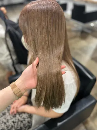 ロング カラー nito misakiのヘアスタイル