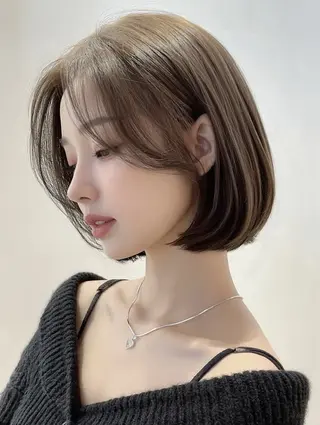 ショート カラー レイヤーカット/ 透カラー/ソラのヘアスタイル