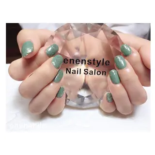 ショート ネイル 👑enen style👑のネイルデザイン