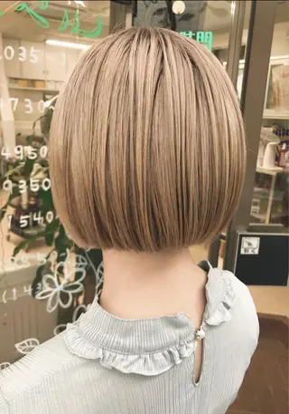 ショート 岸田 梓武生のヘアスタイル