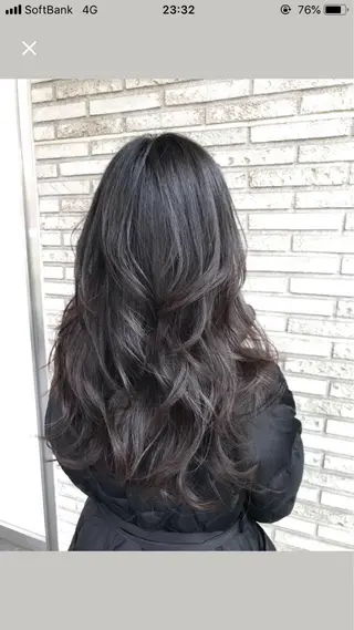 ロング 大石 さやかのヘアスタイル