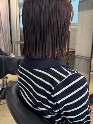 セミロング 須藤　優真 切りっぱなしボブのヘアスタイル