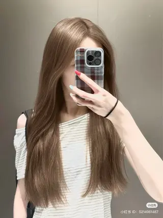 カラー 透明感ベージュ🤎 ナチュラルレイヤーのヘアスタイル