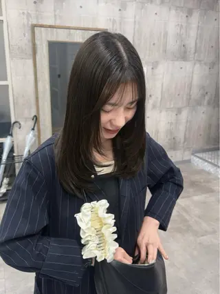 ロング ayano /レイヤー/艶カラーのヘアスタイル