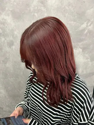 セミロング 暖色カラー🪷 オタク美容師🎶のヘアスタイル