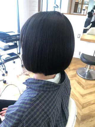 ショート カラー ヤマダ タケトのヘアスタイル