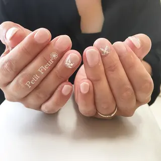 ネイル Petit Fleur所属・青柳 亜梨奈のマツエク・マツパデザイン