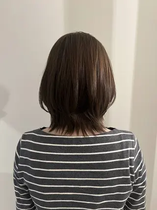 ミディアム カラー 工藤 梨花のヘアスタイル