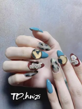 セミロング めぐみのネイルサロン スタッフ練習のネイルデザイン