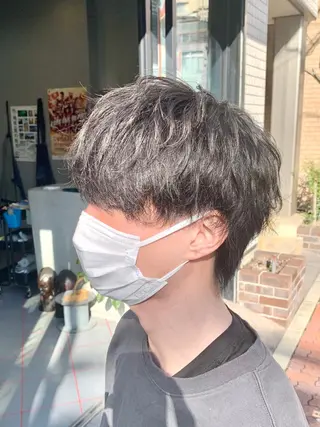 ショート メンズ 【扱いやすいパーマ】 眞鍋拓己のヘアスタイル