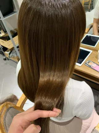 ロング 難波/髪質改善/スパ ツヤ／顔周りレイヤーのヘアスタイル