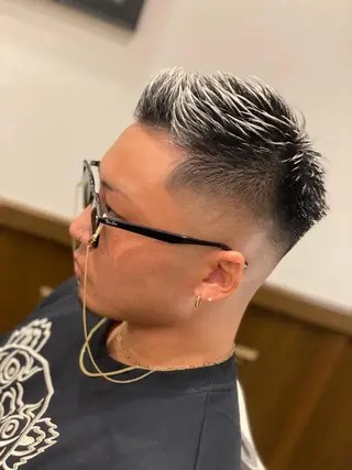 ショート カラー メンズ 近藤 真のヘアスタイル