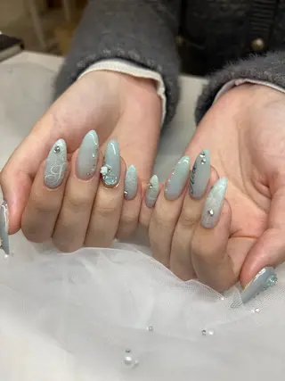 ネイル SHION  のネイルデザイン