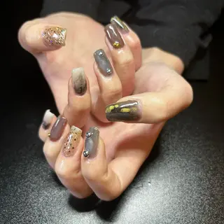 ネイル 光 るいのネイルデザイン