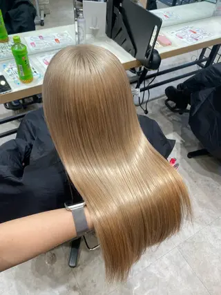 ロング 🌸cocomi🌸 透明感カラー🩶パリのヘアスタイル