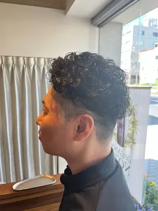 パーマ メンズ 仲谷 直のヘアスタイル