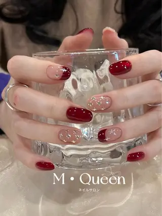 ネイル MQueen ネイルサロンマルのネイルデザイン