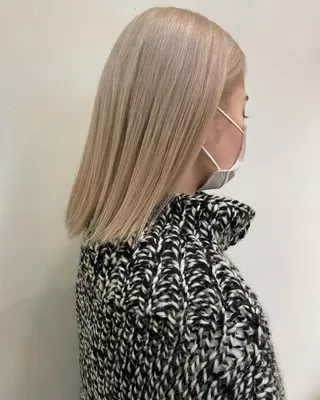ミディアム カラー ボブ/ミディアム RIONAのヘアスタイル