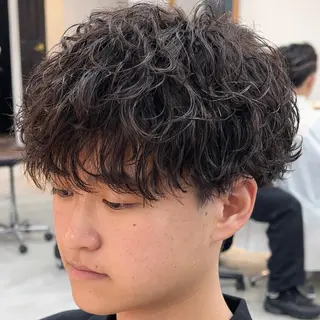パーマ メンズ 男の理想を叶える🔥 メンズパーマ特化｜関のヘアスタイル