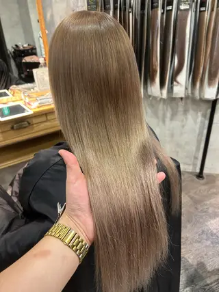 ロング エクステ×ハイトーン 🌈KEISUKEのヘアスタイル