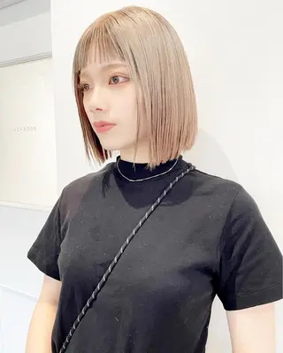 ショート カラー たつ/レイヤーカット 顔周り/髪質改善のヘアスタイル