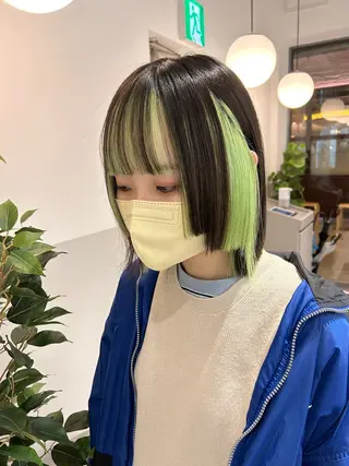 ミディアム カラー 薄田 珠美のヘアスタイル