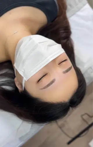 アイブロウ clear所属・Nana ♡の眉毛・アイブロウイメージ