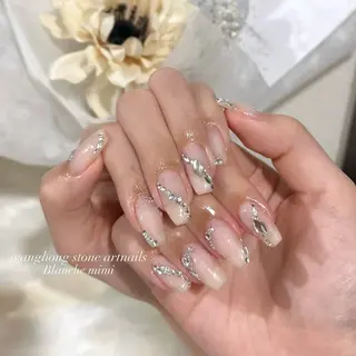 ネイル Blanche mimi.u_aのネイルデザイン