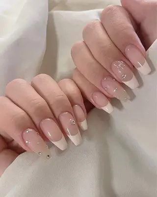 カラー AIN Nailのネイルデザイン