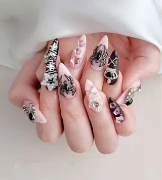 ネイル 小方 サトミのネイルデザイン